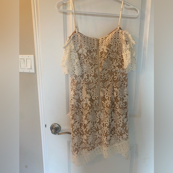 White Lace Guess Dress- size 2 - Picture 3 of 3